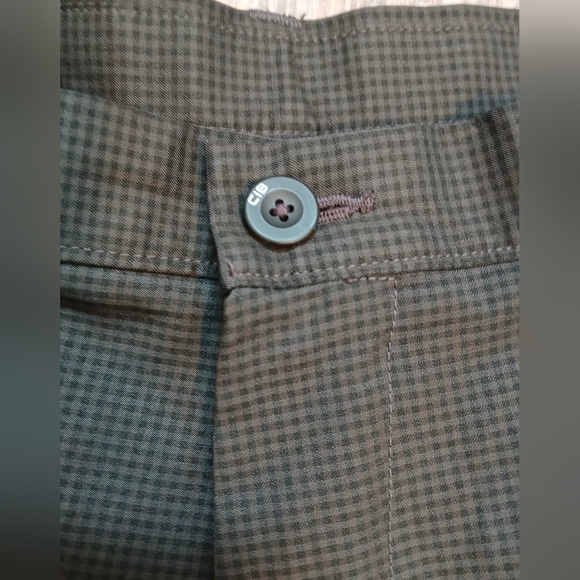 Haggar Men’s C18 Golf Shorts – Size 36 Gray Green Plaid Polyester Performance - Picture 3 of 10